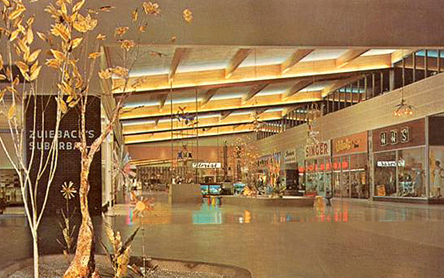 Summit Place Mall (Pontiac Mall) - 1967 Photo Of Interior